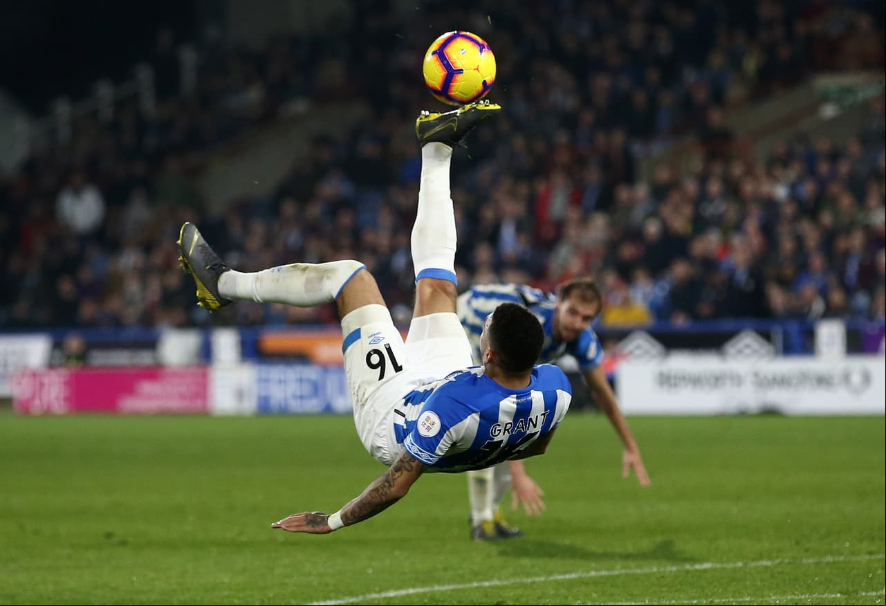 Huddersfield incluso trató de dar la sorpresa con una victoria en medio de sus ataques.