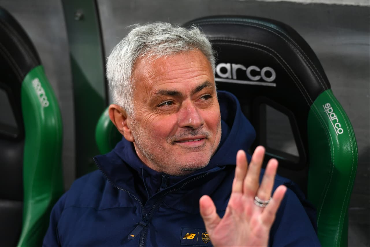 José Mourinho también recibe una multimillonaria oferta del futbol árabe