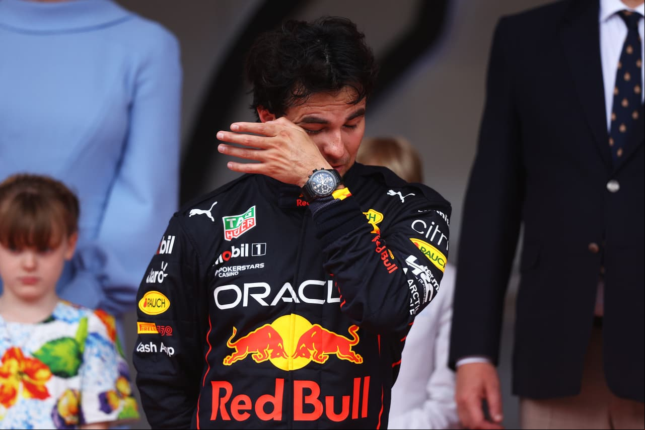 Checo Pérez ganó su tercer Gran Premio de Fórmula 1 y lo hizo en Mónaco, una de las pistas más importantes e histórics en el máximo serial del automovilismo. Así fue el espectacular festejo.
