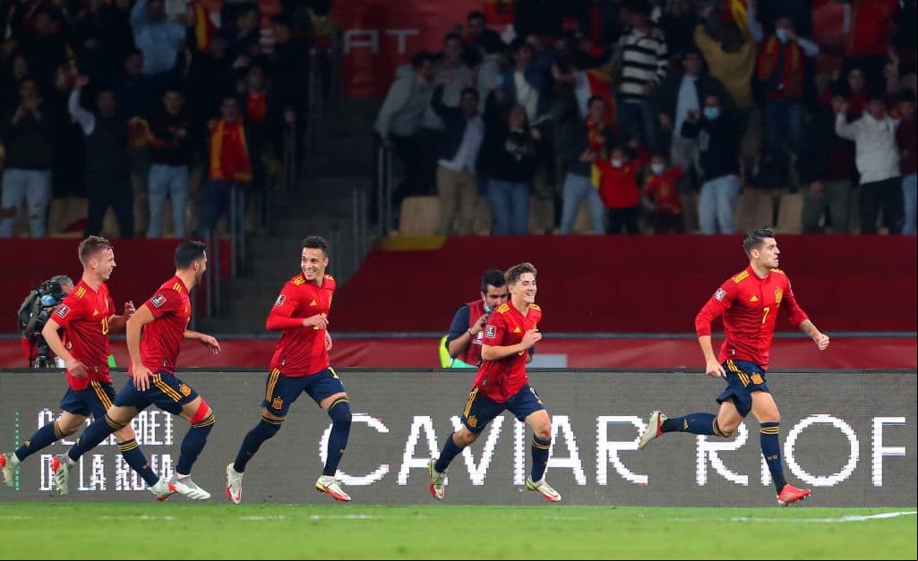 España está en el Mundial, Grecia y Kosovo empatan