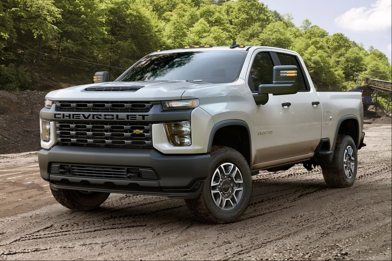 <h3 class="cms-H3-H3"><b>3. Chevrolet Silverado</b></h3>
<br>
<br>519,774 unidades vendidas durante 2021.
<br>
<br>Los resultados de la Chevrolet Silverado no fueron los mejores en 2021. Fue superada por la línea de camionetas de Ram, en sus versiones livianas sus ventas cayeron un 5%, mientras que en sus variantes HD (heavy-duty) la disminución fue del 8%.
<br>