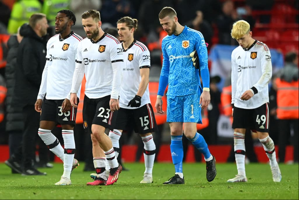 El Liverpool hizo su mejor partido de la temporada para destrozar al Manchester United con un sonrojante e histórico 7-0 y tomar fuerzas para la recta final del curso.