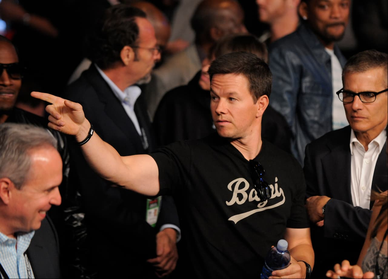 El actor Mark Wahlberg ha asistido a otras peleas de Mayweather anteriormente y, esta contra McGregor no será la excepción.