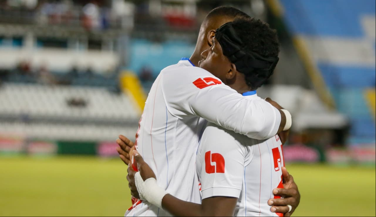 Alberth Elis regresa al futbol tras casi un año de estar fuera 