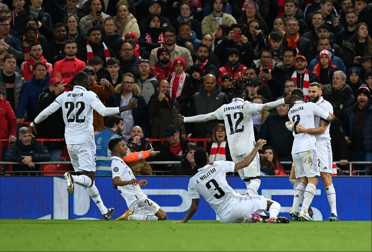 Real Madrid le rindió homenaje a Enrique 'Perro' Bermúdez en un gol de Karim Benzema al Liverpool en la UEFA Champions League.