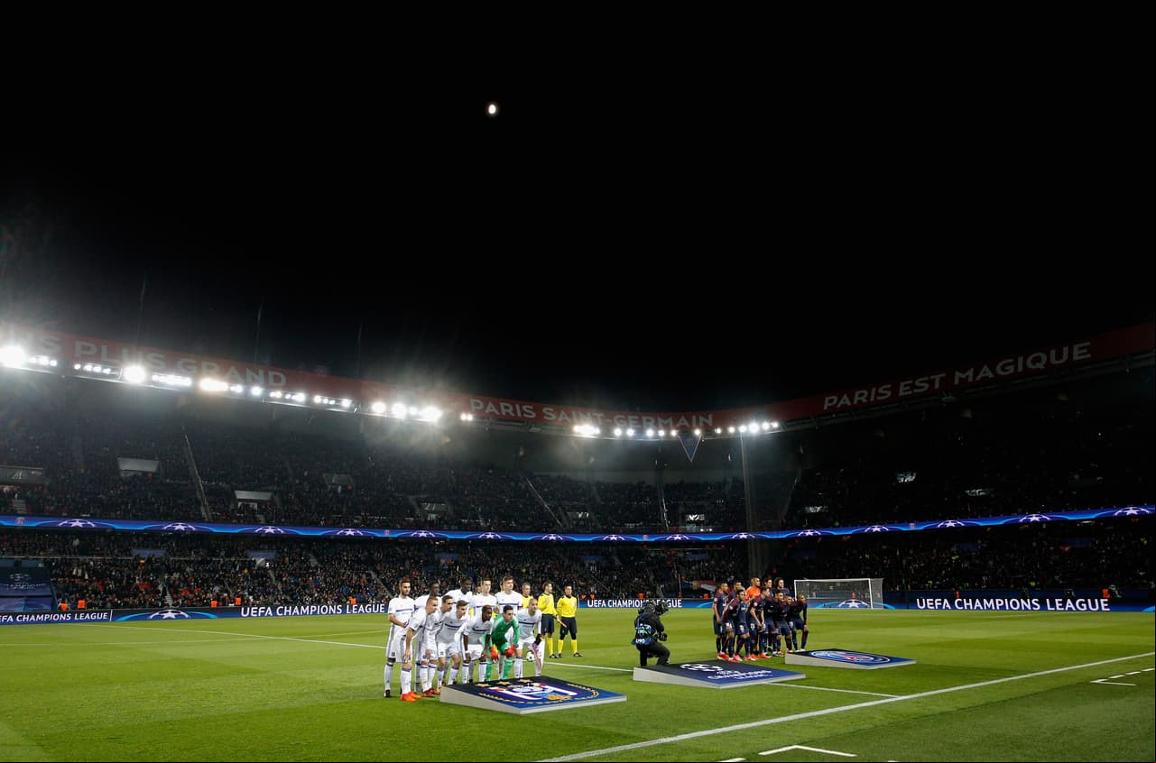 Grandioso marco en el estadio parisino para presenciar el cuarto juego del equipo local en esta Champions para mantener el liderato en el grupo B.