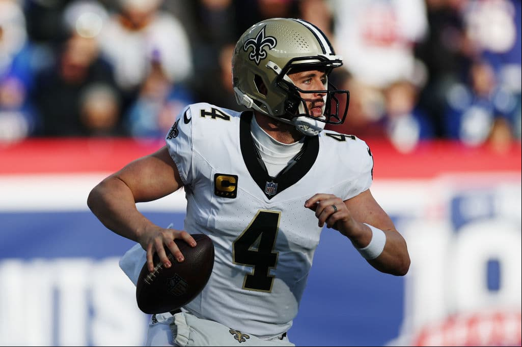 Derek Carr, quarterback de los New Orleans Saints, anunció su retiro de la NFL
