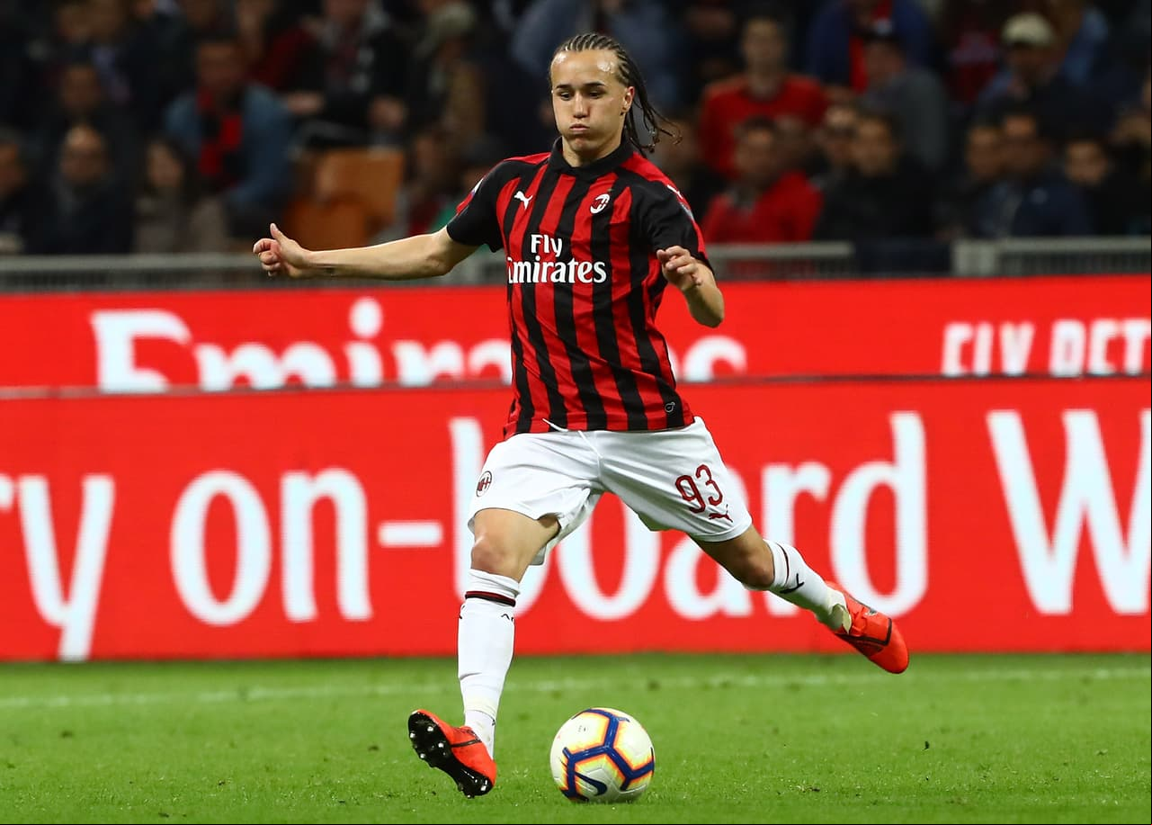 El uruguayo Diego Laxalt podría finalizar su paso en el A.C. Milan para jugar en Rusia con el campeón Zenit.