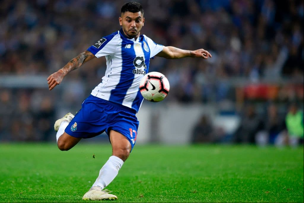 ‘Tecatito’ y los mexicanos con más de 40 goles en el futbol europeo | Hugo Sánchez, ‘Chicharito’, Vela y el resto que ‘se sienta en la mesa’ de goleadores en el viejo continente.